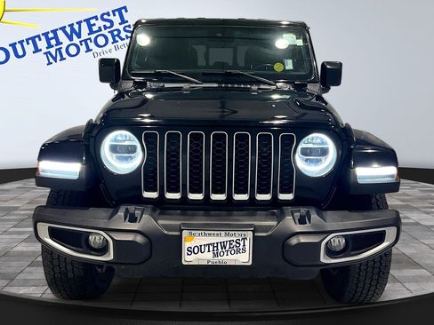Used 2021 Jeep Gladiator Overland w/ Popular Equipment Package AWD/4WD image 2