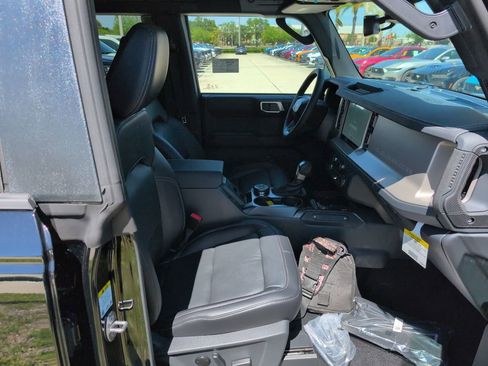 New 2026 Ford Bronco Outer Banks AWD/4WD image 14