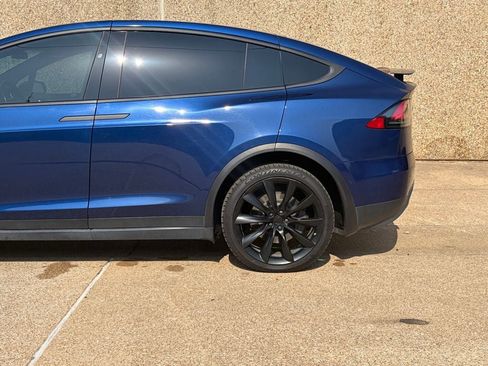Used 2021 Tesla Model X AWD/4WD image 4