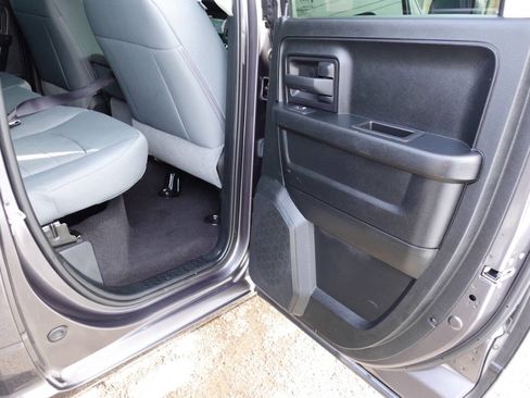 Used 2018 RAM 1500 Express w/ Express Value Package image 26