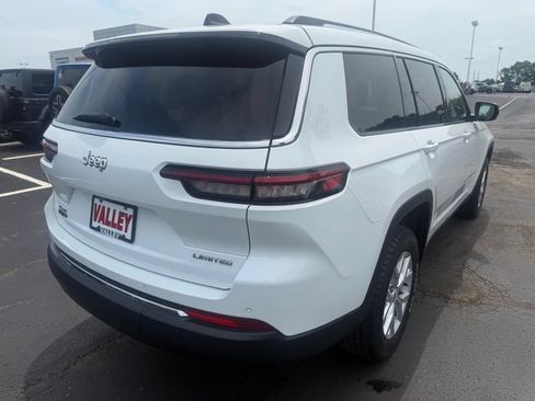 Used 2023 Jeep Grand Cherokee L Limited AWD/4WD image 8