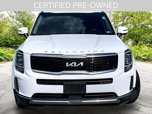 Certified 2022 Kia Telluride S AWD/4WD image 3