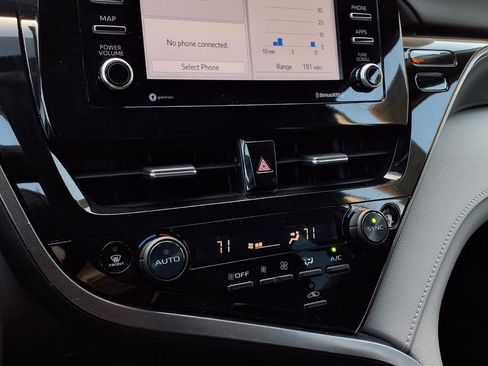 Certified 2024 Toyota Camry LE FWD image 9