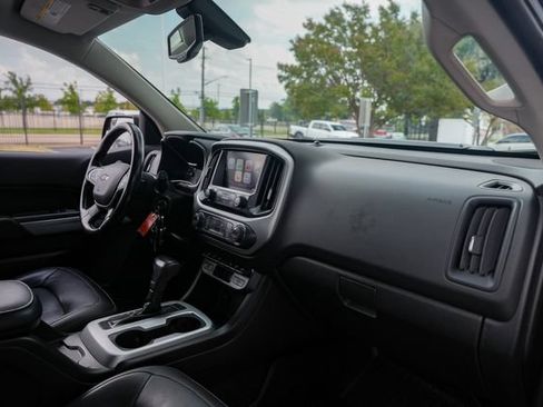 Used 2018 Chevrolet Colorado ZR2 w/ ZR2 Midnight Special Edition AWD/4WD image 36