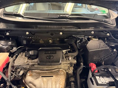 Used 2015 Toyota RAV4 LE AWD/4WD image 20