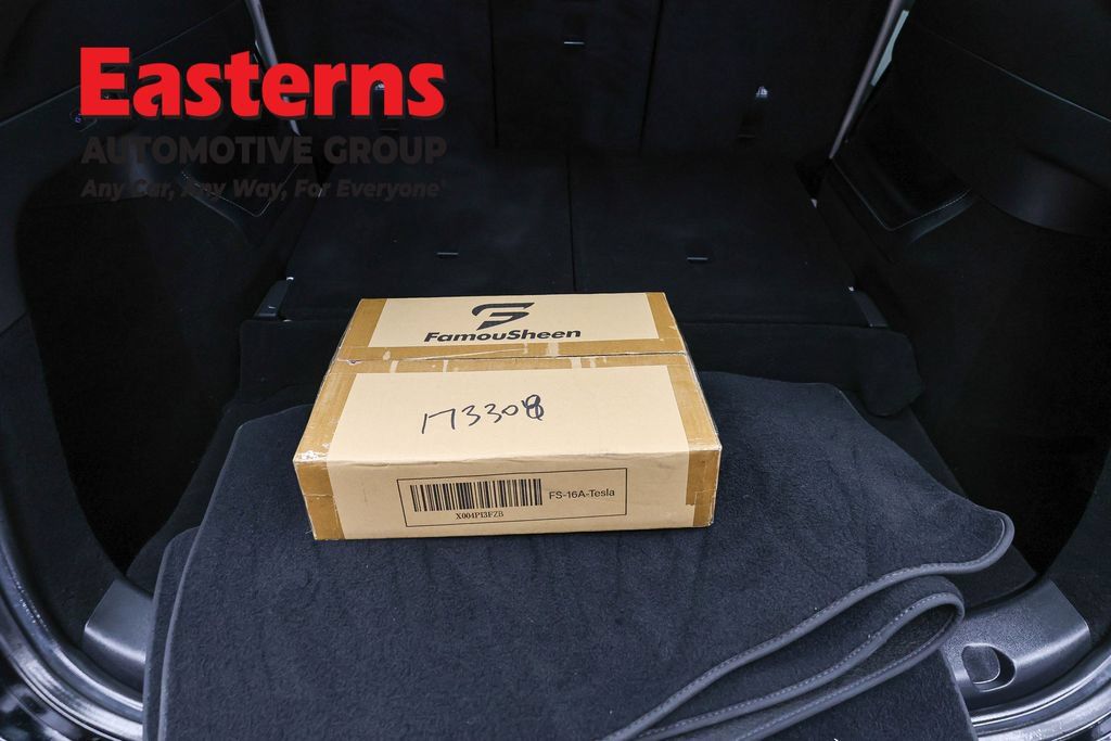 Used 2021 Tesla Model Y Long Range AWD/4WD image 11