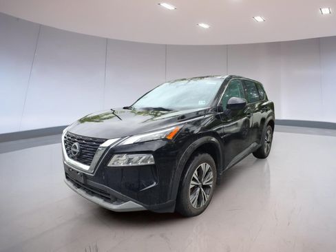 Used 2023 Nissan Rogue SV AWD/4WD image 2