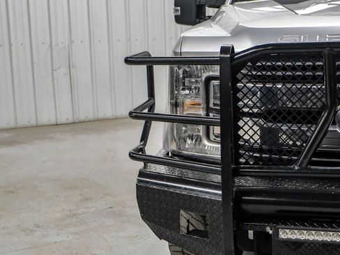 Used 2018 Ford F350 Lariat w/ Lariat Ultimate Package AWD/4WD image 49