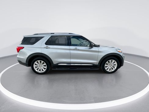 Used 2022 Ford Explorer Limited w/ Hybrid Equipment Group 310A AWD/4WD image 9