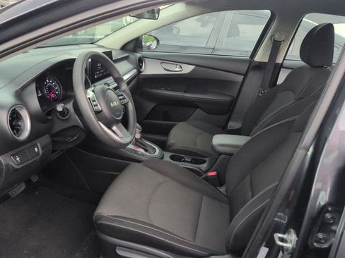 Used 2024 Kia Forte LXS FWD image 8