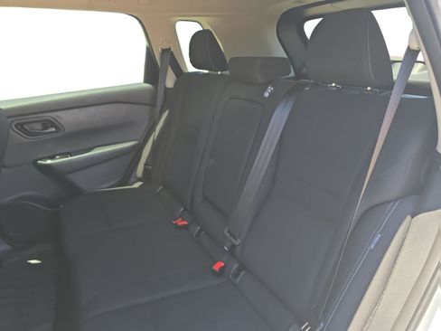 Used 2024 Nissan Rogue S FWD image 16