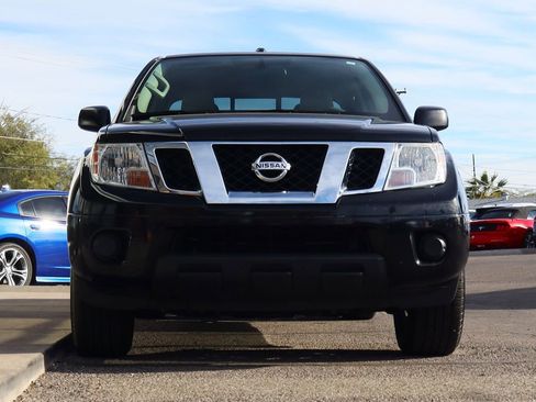 Used 2018 Nissan Frontier SV image 17