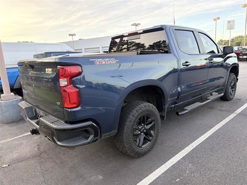 Used 2021 Chevrolet Silverado 1500 LT Trail Boss w/ Convenience Package II AWD/4WD image 5