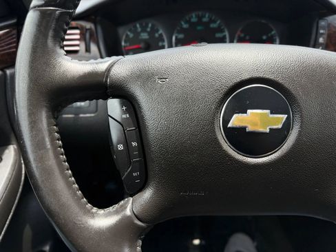 Used 2013 Chevrolet Impala LT w/ LT Sunroof Package FWD image 25