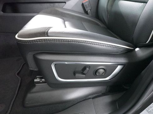 New 2026 RAM 1500 Laramie w/ Night Edition image 11