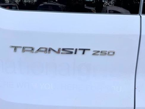 Used 2015 Ford Transit 250 130 Low Roof RWD image 28