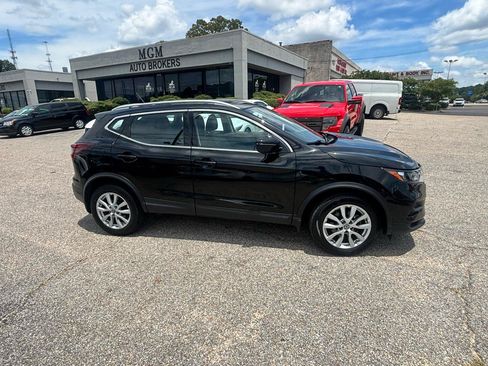Used 2022 Nissan Rogue Sport SV w/ Technology Package AWD/4WD image 35
