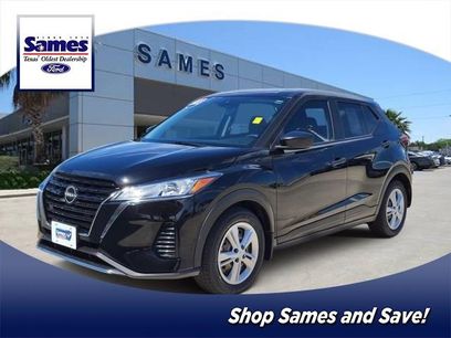 Used 2022 Nissan Kicks S