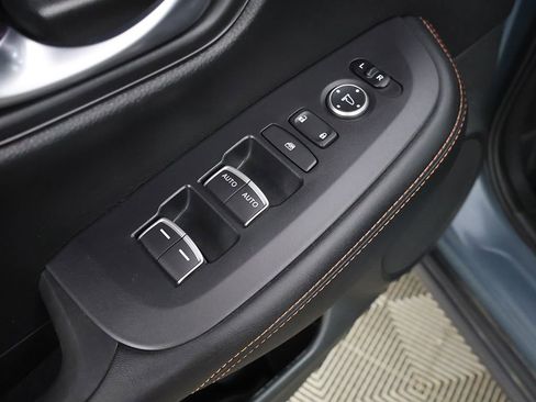 Used 2025 Honda HR-V Sport image 36