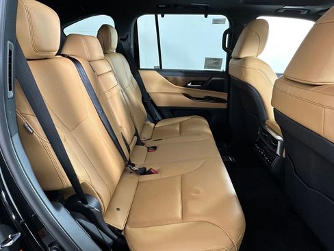 New 2026 Lexus LX 600 4WD w/ Luxury Package image 19