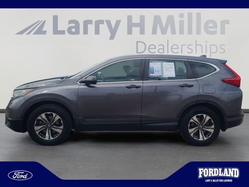 Used 2018 Honda CR-V LX image 2