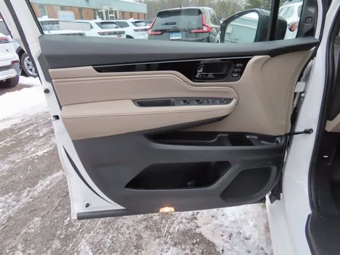 Certified 2023 Honda Odyssey Elite image 18