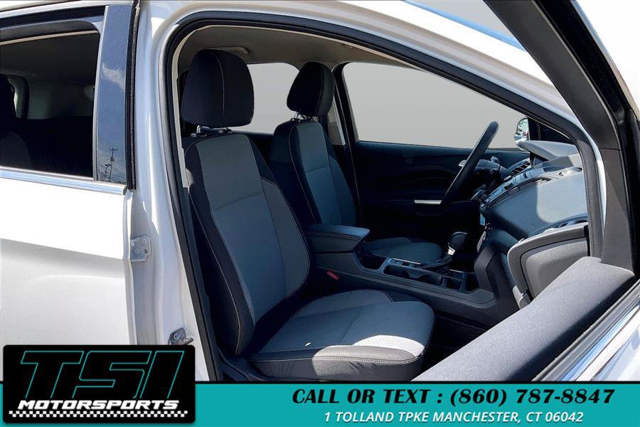 Used 2017 Ford Escape SE AWD/4WD image 7