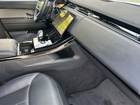 Certified 2025 Land Rover Range Rover Sport SE image 15