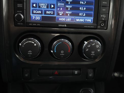 Used 2009 Dodge Challenger SRT8 RWD image 23
