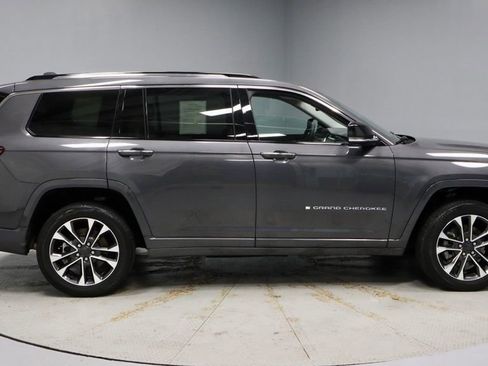 Used 2023 Jeep Grand Cherokee L Overland image 7
