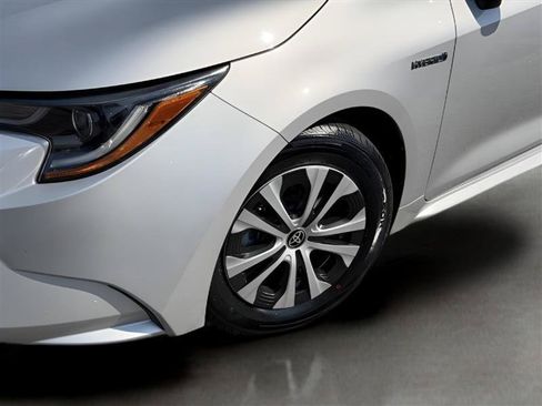 Used 2021 Toyota Corolla LE FWD image 7