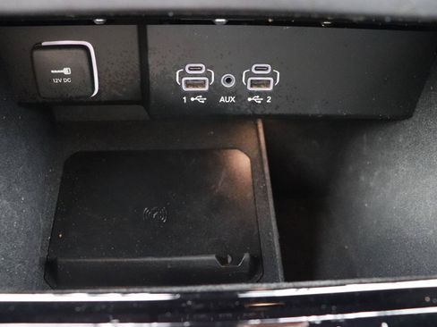 Used 2024 Jeep Wagoneer L Series II w/ Flexible Seating Group AWD/4WD image 43