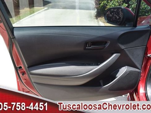 Used 2022 Toyota Corolla LE FWD image 18