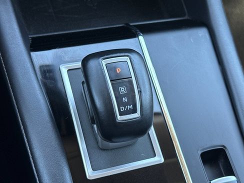 Used 2024 Mitsubishi Outlander SE FWD image 23