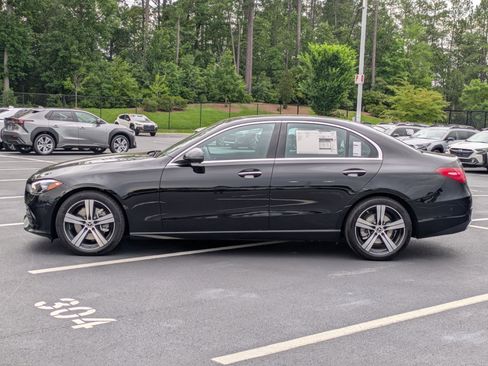 Used 2025 Mercedes-Benz C 300 4MATIC Sedan image 7