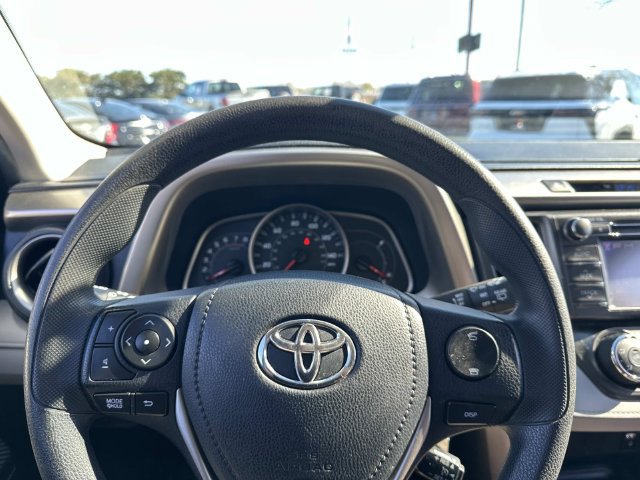Used 2013 Toyota RAV4 LE FWD image 24