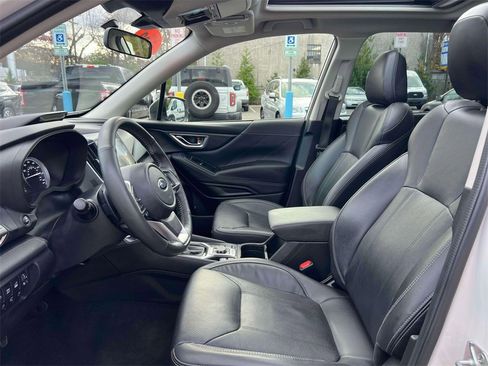 Used 2022 Subaru Forester Touring image 15