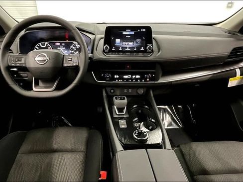 New 2026 Nissan Rogue SV w/ Cold Weather Package AWD/4WD image 5
