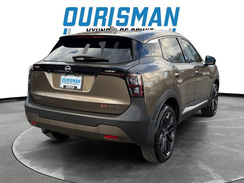Used 2025 Nissan Kicks SR image 6