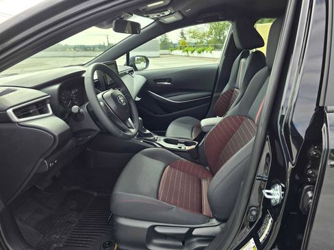 Certified 2025 Toyota Corolla SE image 20