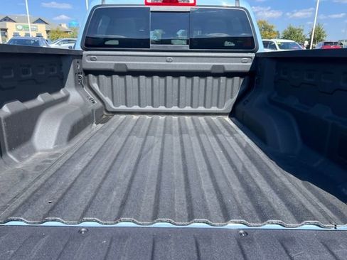 Certified 2025 Chevrolet Colorado W/T image 12