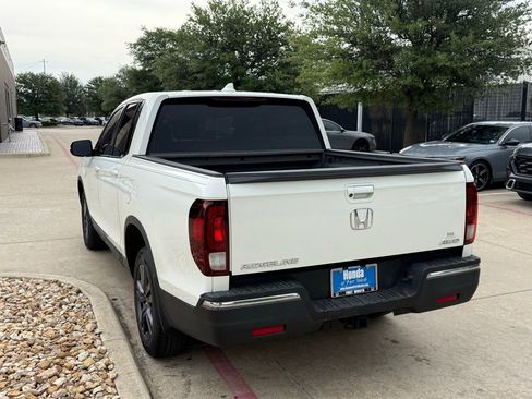 Used 2018 Honda Ridgeline Sport image 3