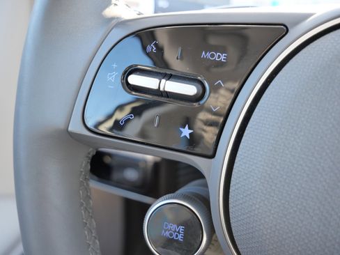 Certified 2023 Hyundai Ioniq 5 Limited w/ Cargo Package image 32