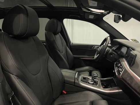 Used 2022 BMW X5 xDrive40i w/ M Sport Package AWD/4WD image 15
