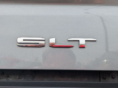 Certified 2022 GMC Sierra 1500 SLT w/ SLT Premium Plus Package AWD/4WD image 14