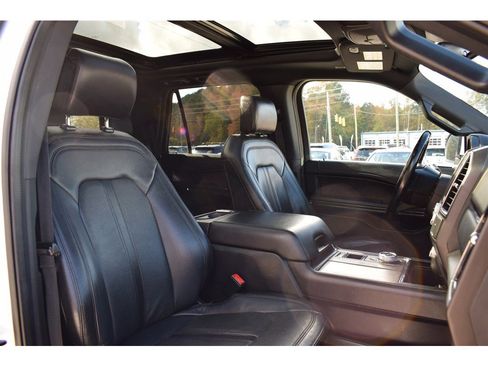 Used 2020 Ford Expedition Limited image 35