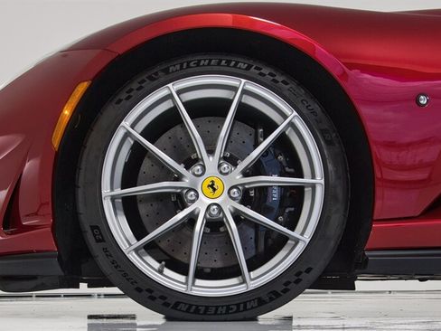 Used 2021 Ferrari 812 GTS RWD image 9