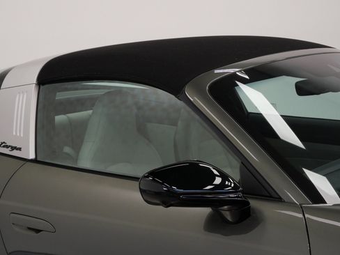 Used 2022 Porsche 911 Targa 4 GTS image 18