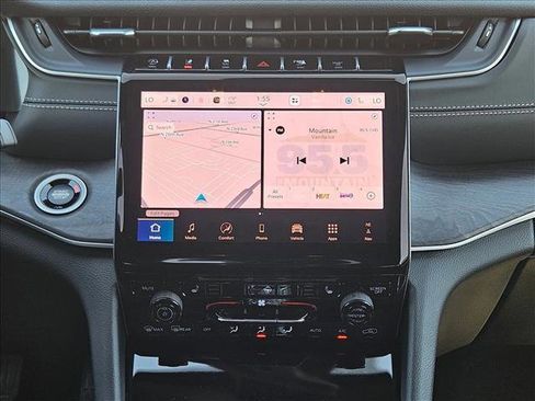 New 2025 Jeep Grand Cherokee L Limited w/ Black Appearance Package image 12