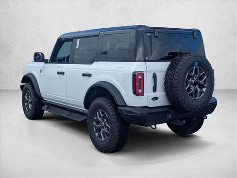 New 2025 Ford Bronco Badlands image 8